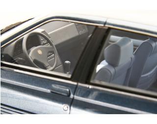 Alfa Romeo 164 2.0 Twin Spark 1987 Blu metallizzato Laudoracing 1:18 Resinemodell (Türen, Motorhaube... nicht zu öffnen!)
